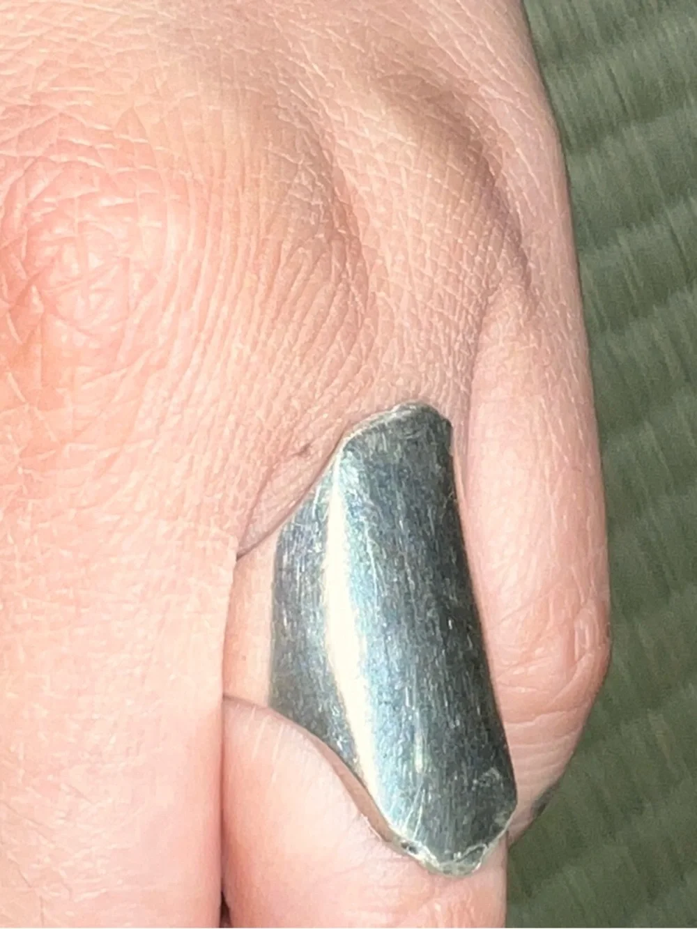 Abstract sterling silver shield ring - Picture 8 of 11